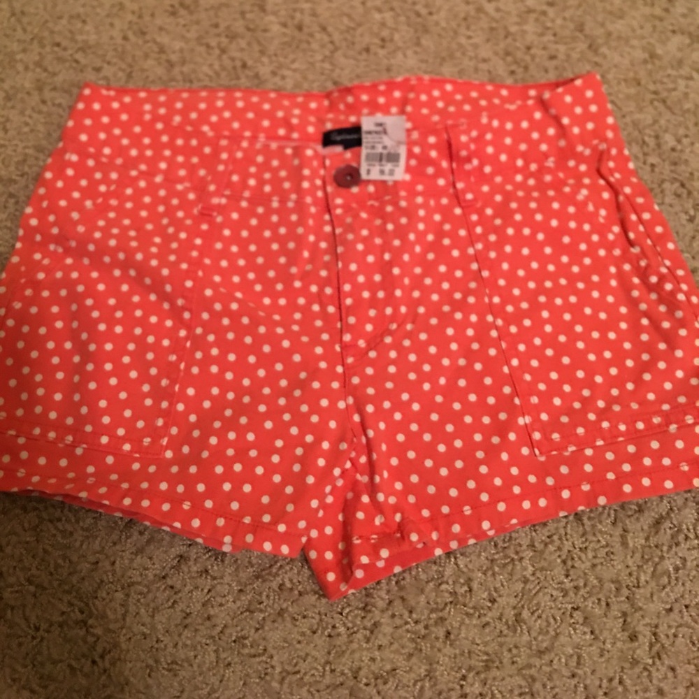 Splendid orange poke-a-dot short